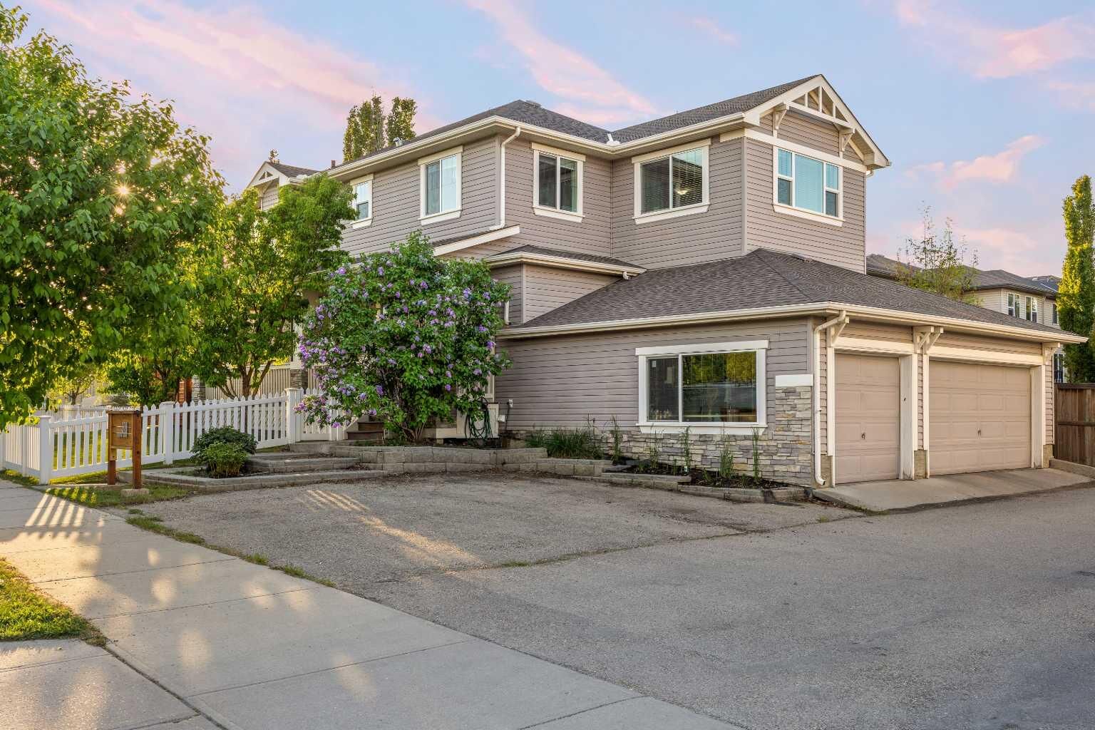Property Photo: 318 Coopers Drive SW AB T4B 0L8
