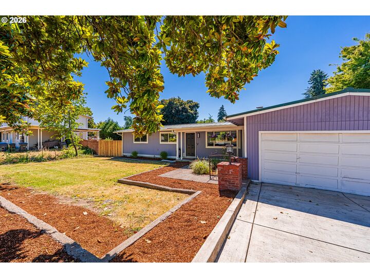 Property Photo: 2410 Gilham Rd OR 97408