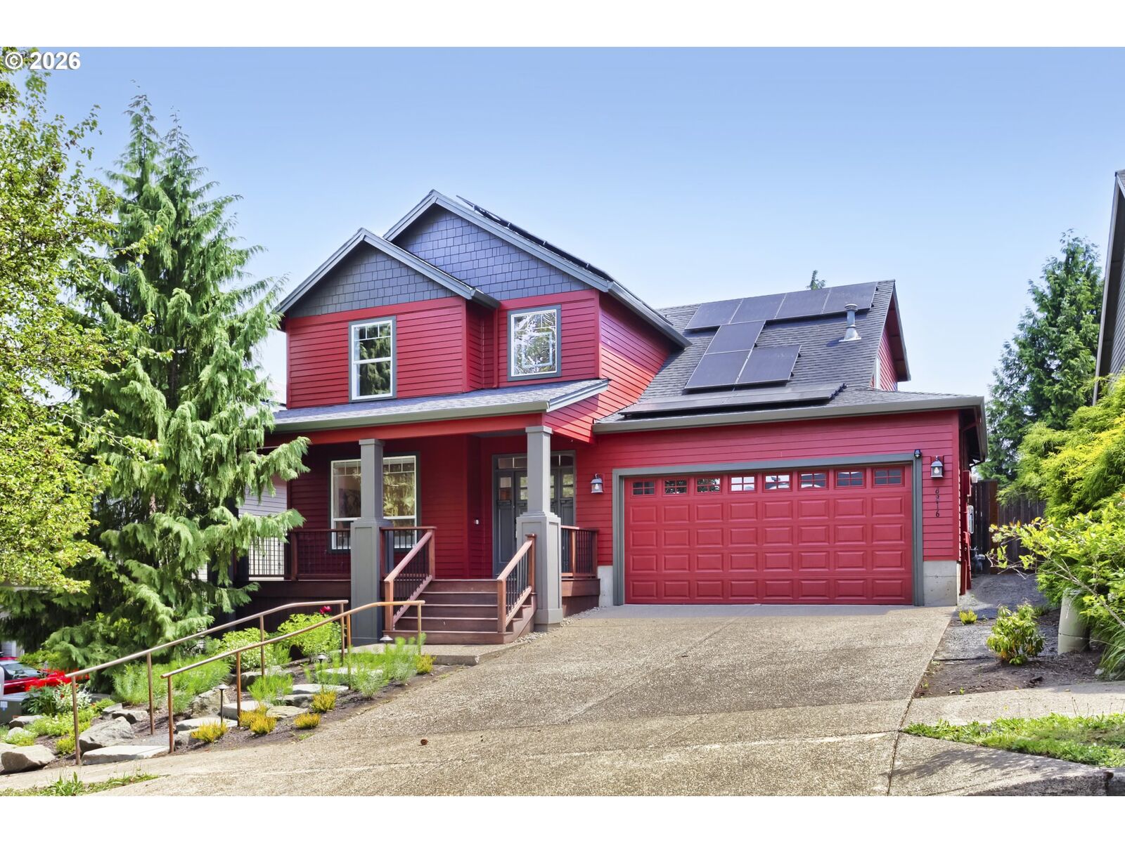 Property Photo:  8816 SW 50th Ave  OR 97219 