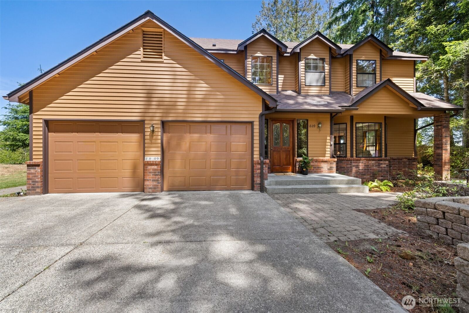 Property Photo: 1809 E Woodhaven Lane WA 98362