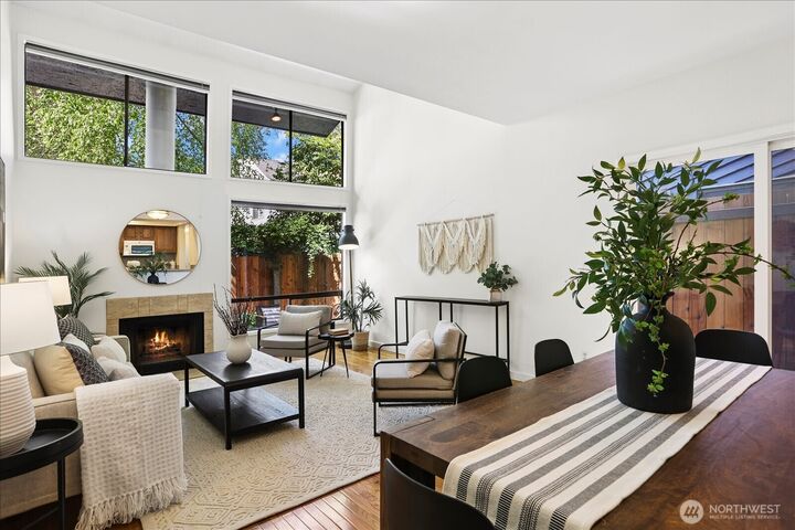 Property Photo: 1431 NW Richmond Beach Road 7 WA 98177