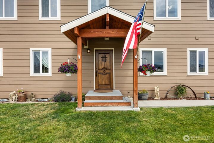Property Photo: 12 S Kirkpatrick Road WA 98841