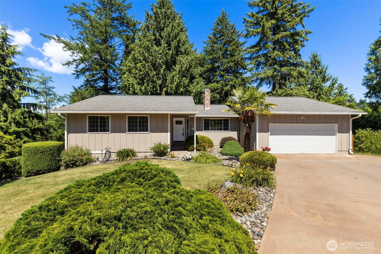 Property Photo:  960 NE Melanie Court  WA 98311 
