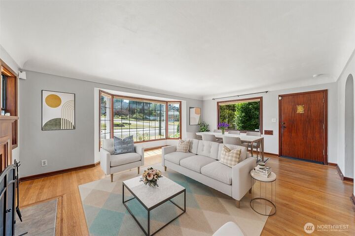 Property Photo: 1119 N Tacoma Avenue WA 98403