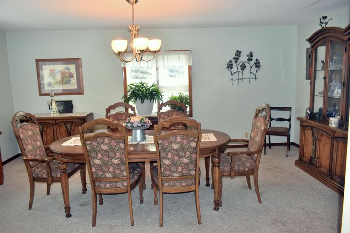 Property Photo: 5337 N Main Street IL 61103