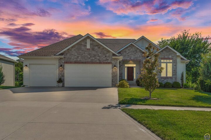 Property Photo:  6131 SW 47th St  KS 66610 