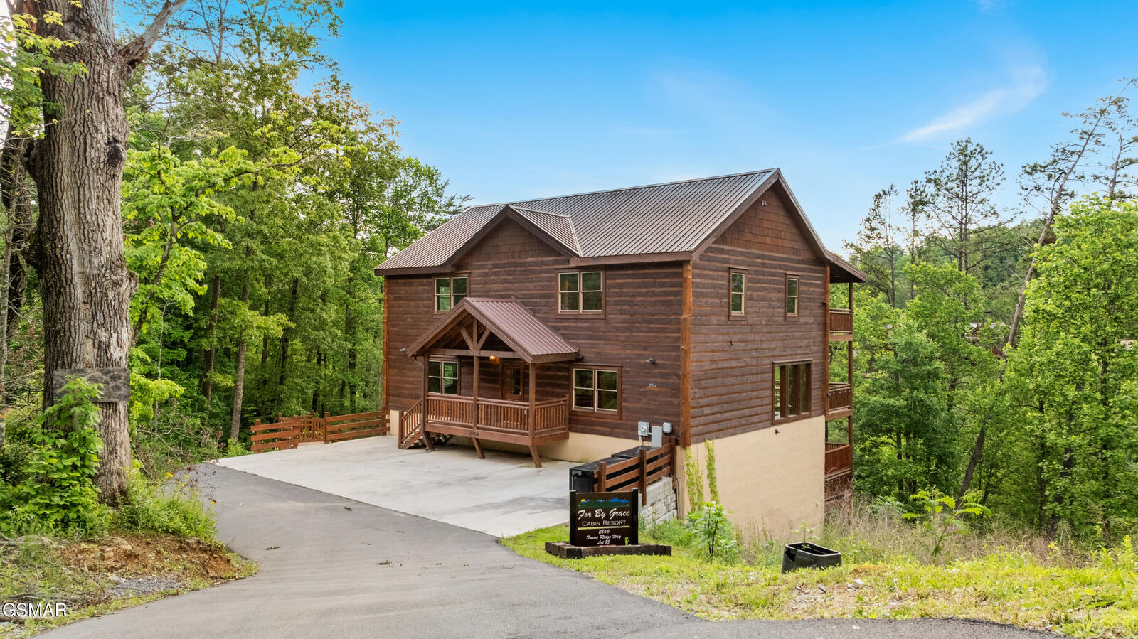 Property Photo: 2864 Owens Rdg Way TN 37876