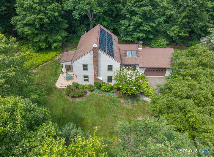Property Photo:  572 Amity Road  CT 06525 