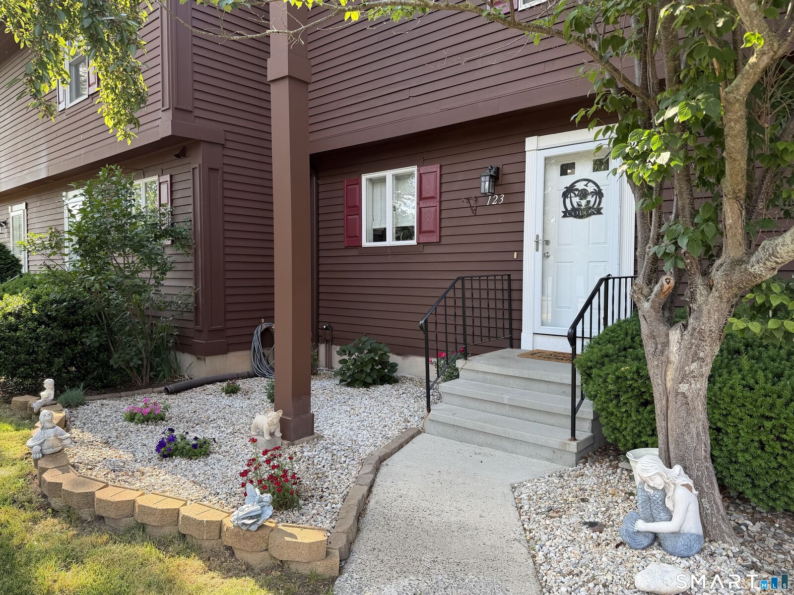 Property Photo: 123 Candlewood Drive 123 CT 06082