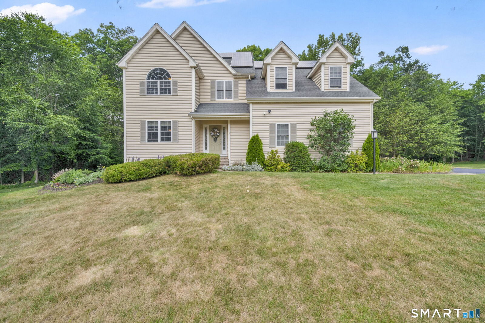 Property Photo:  5 Edwards Way  CT 06002 