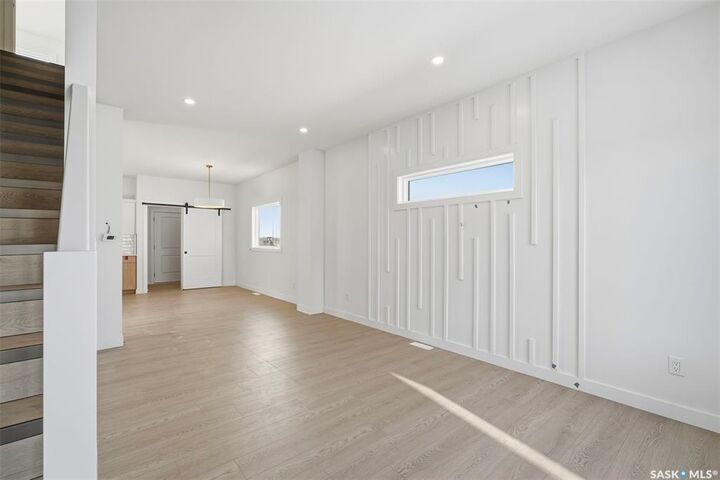 Property Photo: 1428 Besnard Drive SK S0K 2T1