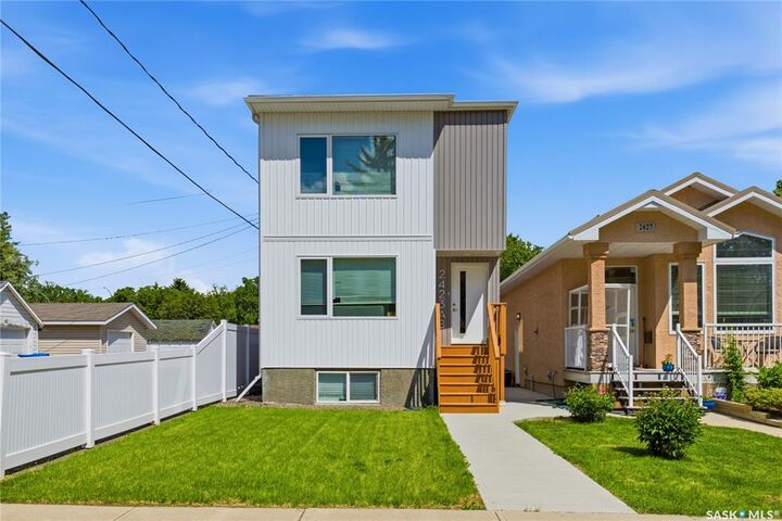 2423 Reynolds Street — photo 1
