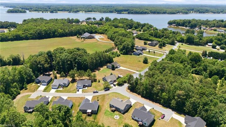 Property Photo:  2100 Waterford Pointe Road  NC 27292 