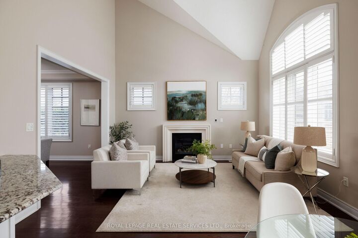 Property Photo: 3353 Liptay Avenue 26 ON L6M 0M6