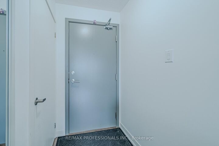 Property Photo: 5155 Sheppard East Avenue 401 ON M1B 0C8
