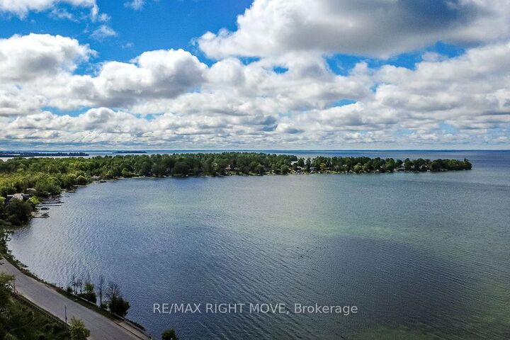 Property Photo: 12 Lankin Boulevard 31 ON L3V 6T2