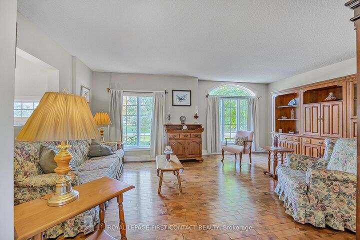 Property Photo: 93 Bayshore Drive ON L0K 1B0