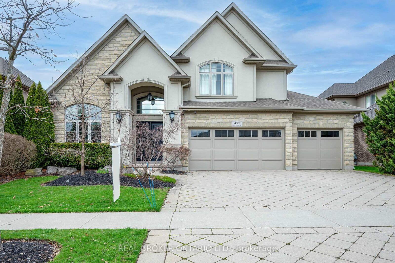 Property Photo: 459 Deer Ridge Drive ON N2P 0A7