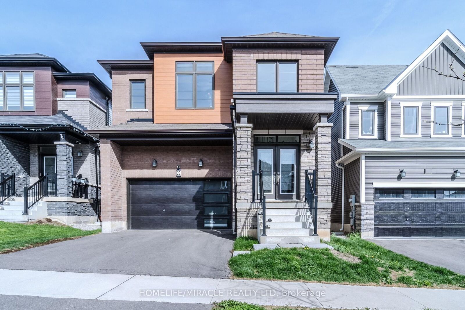 Property Photo: 22 Santos Drive ON N3W 0H1
