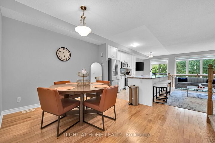 Property Photo: 720 Dearborn N/A ON K1T 0W4