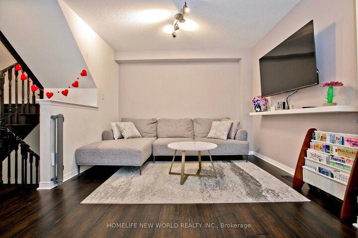 Property Photo: 30 Linnell Street ON L1Z 0K8