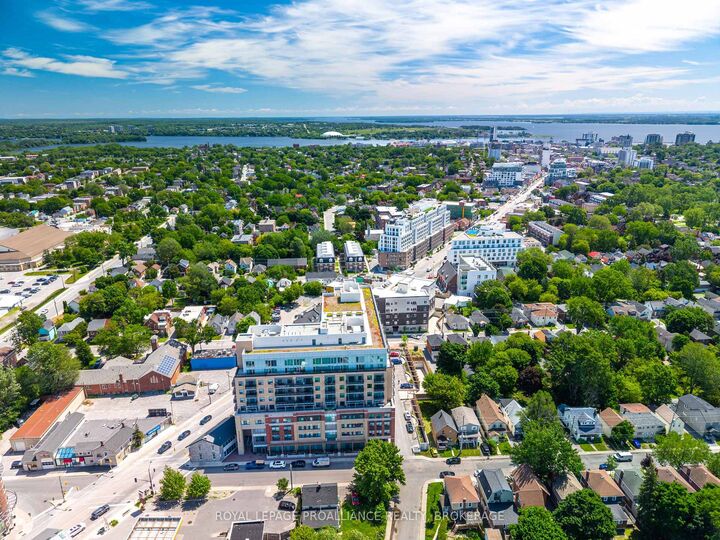 Property Photo: 652 Princess Street 818 ON K7L 1E5