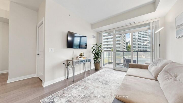 Property Photo: 55 Oneida Crescent 408 ON L4B 0E8
