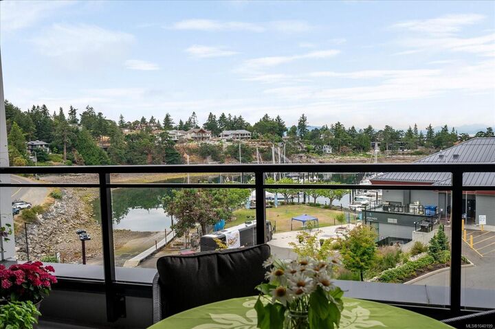 Property Photo: 3529 Dolphin Dr #301 BC V9P 9K1