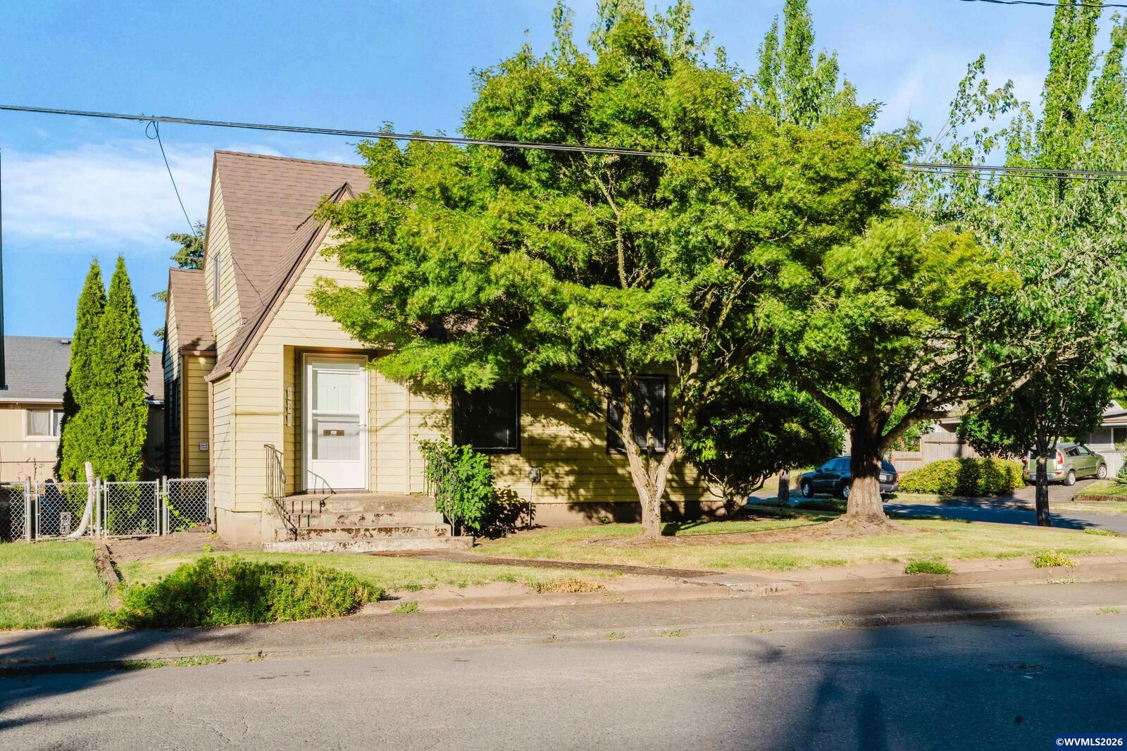 Property Photo: 720 Rosemont Av NW OR 97304