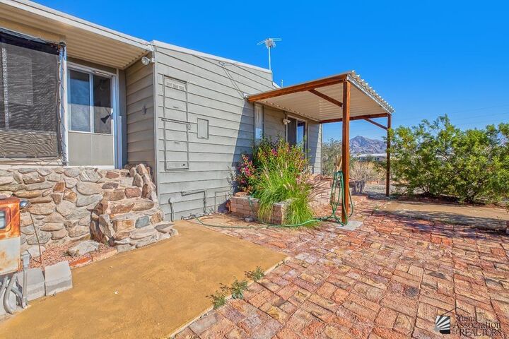 Property Photo: 13899 E Warren Dr AZ 85367