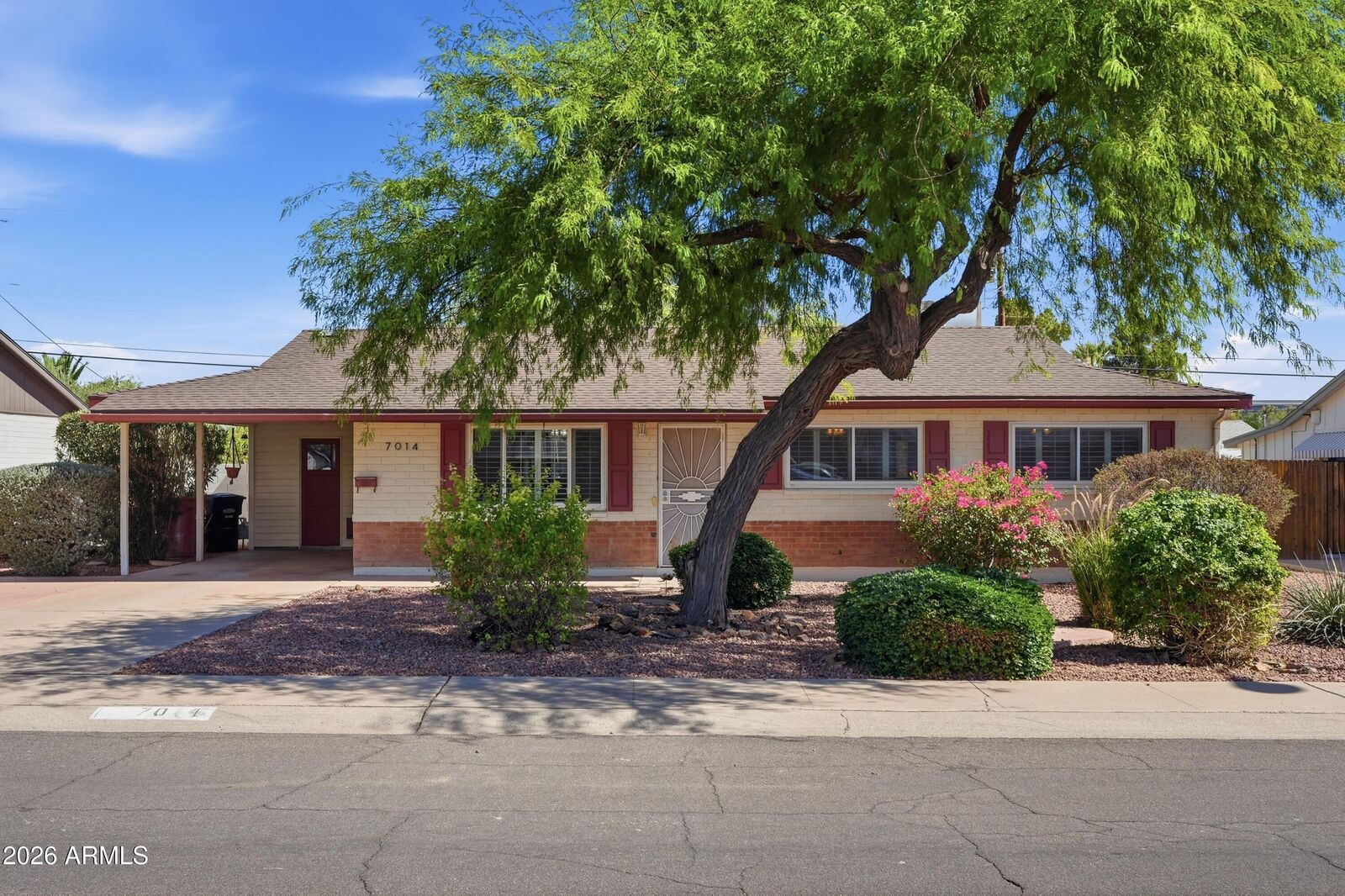 Property Photo: 7014 E Belleview Street AZ 85257