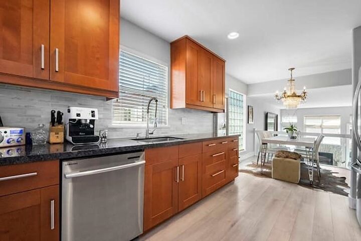 Property Photo: 136 W 4th Street D BC V7M 1H5