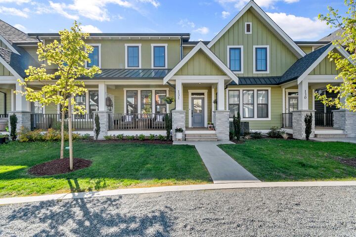 46211 Promontory Road 131 — photo 1
