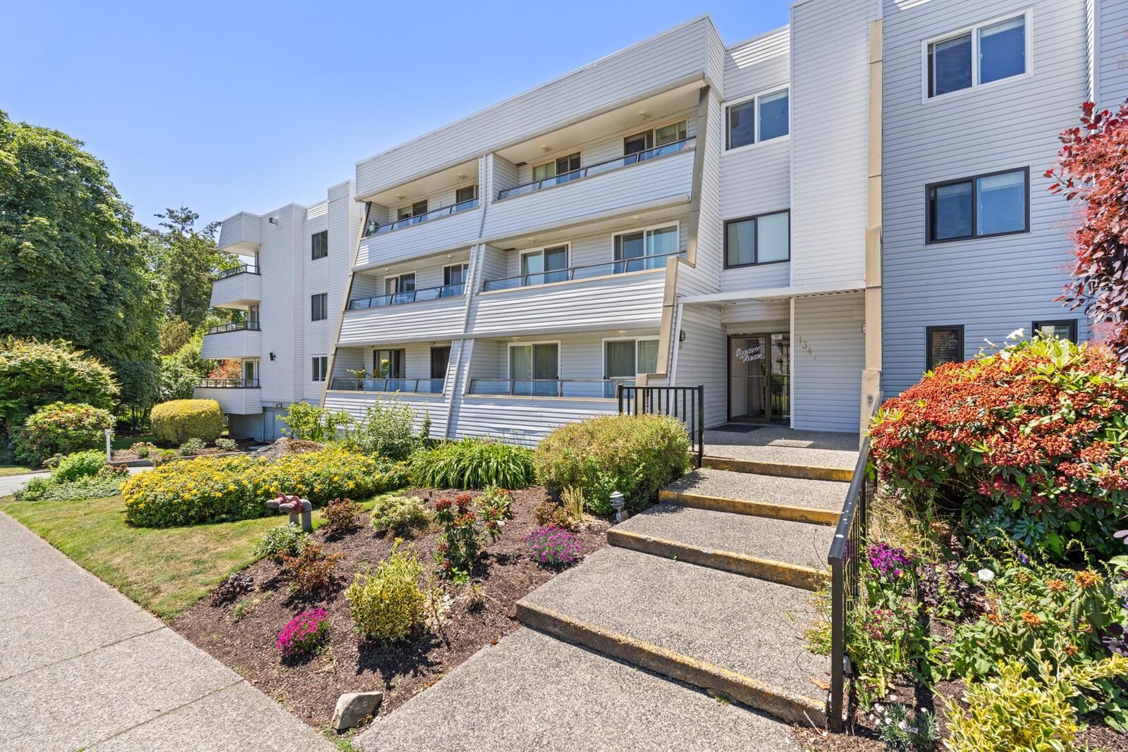 Property Photo: 1341 George Street 111 BC V4B 4A1