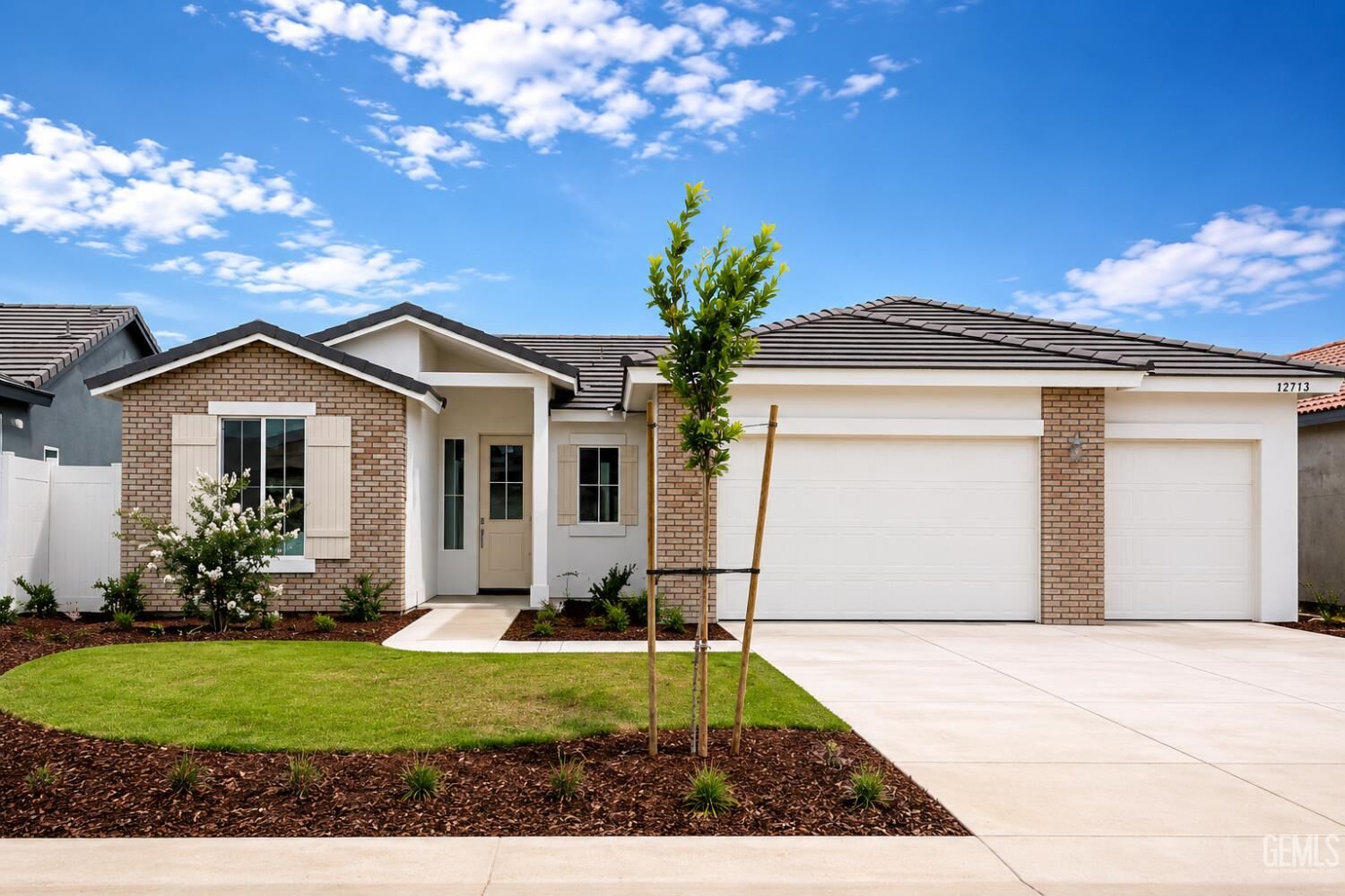 Property Photo:  12713 Kinnick Court  CA 93311 