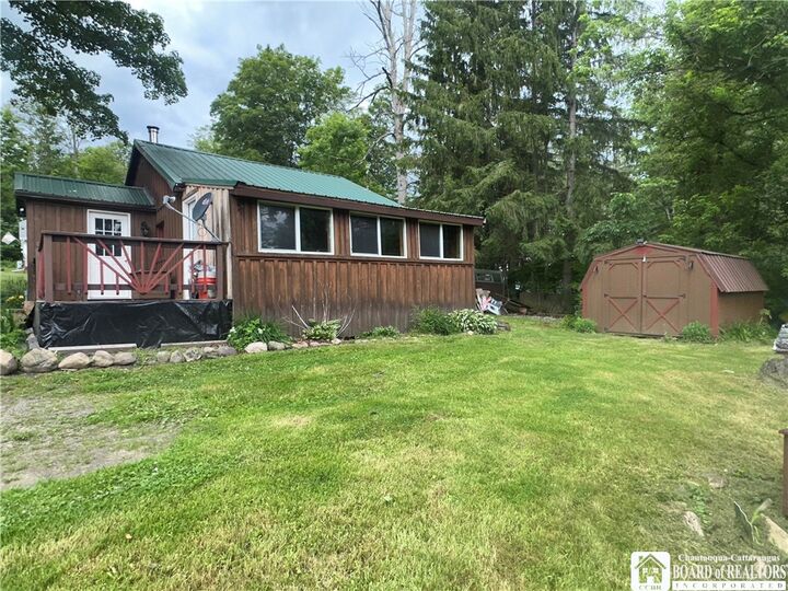 Property Photo:  86 Wildemere Drive  NY 14009 