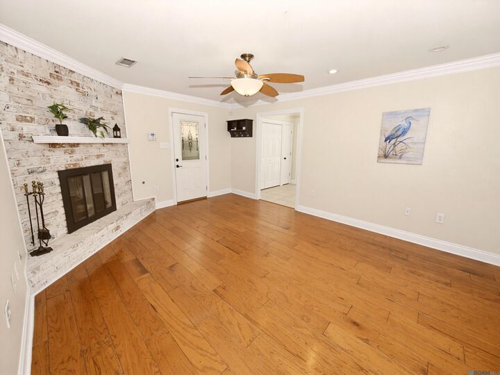Property Photo:  3053 Dena Lynn Ave  LA 70816 