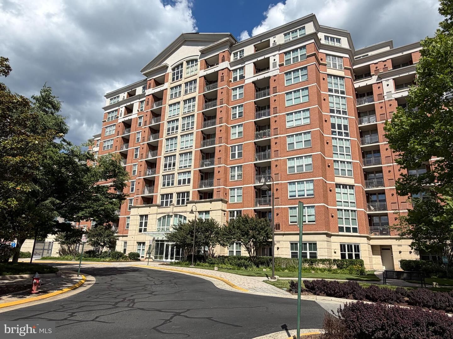 Property Photo:  11760 Sunrise Valley Drive 905  VA 20191 