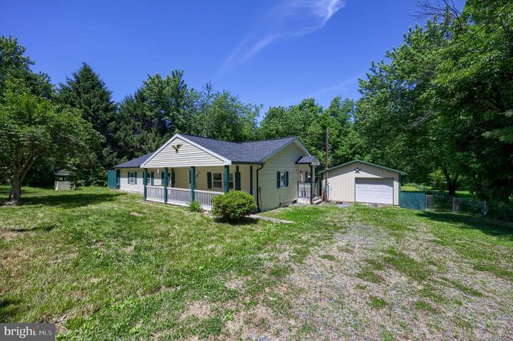 Property Photo:  1744 Ridge Road  PA 17372 