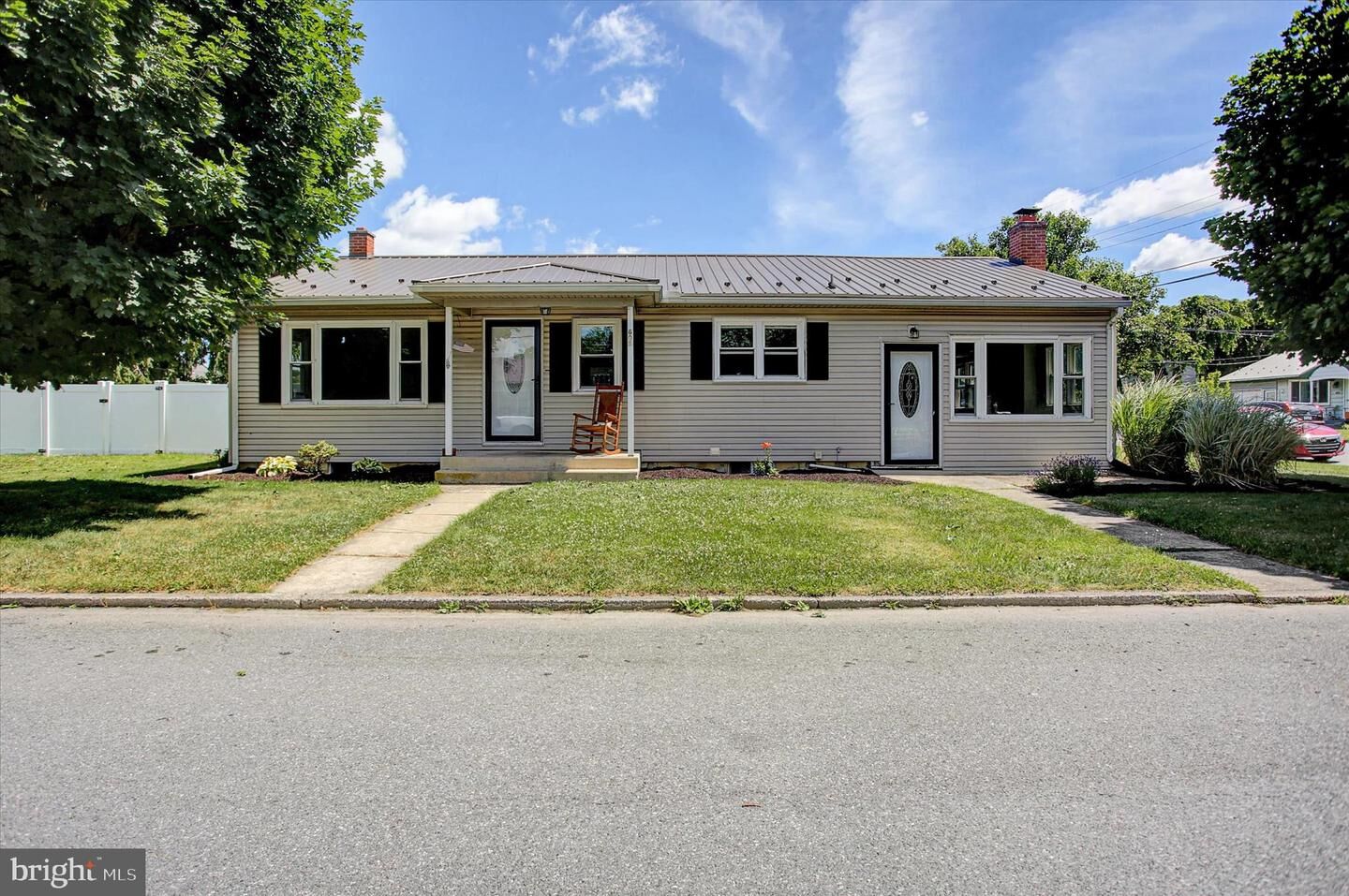 Property Photo:  605 Prospect Avenue  PA 17257 