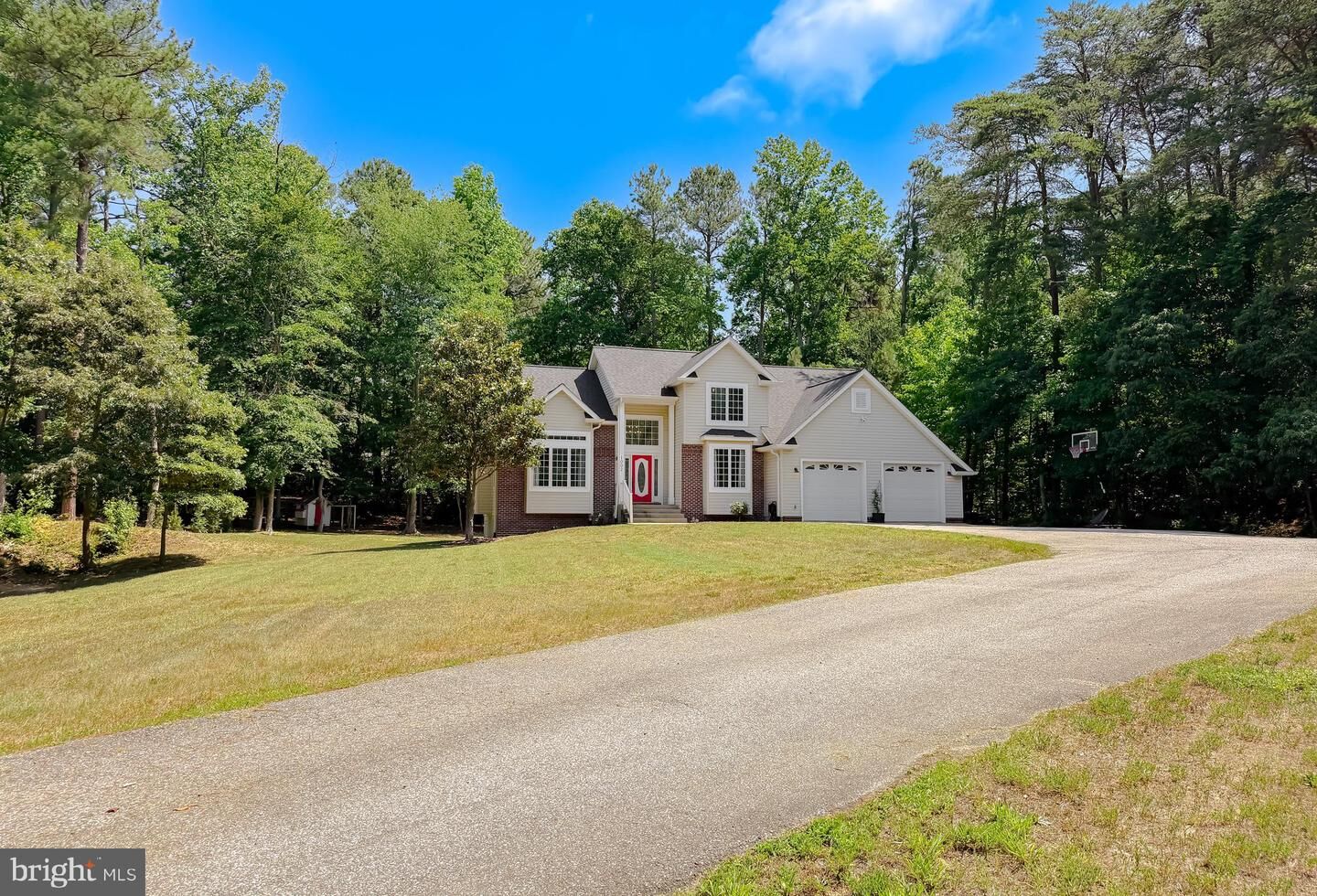 Property Photo:  1002 Secret Court  MD 20657 