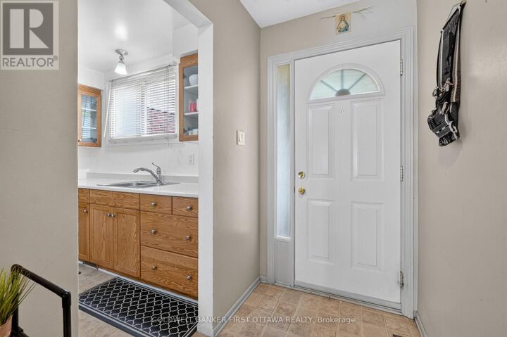 Property Photo: 1444 Palmerston Drive 98 ON K1J 8P1