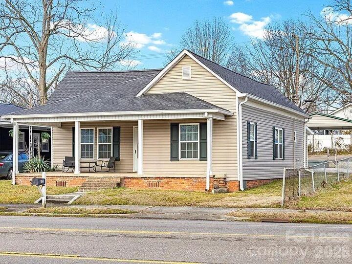 Property Photo:  321 Tennessee Avenue  TN 37331 