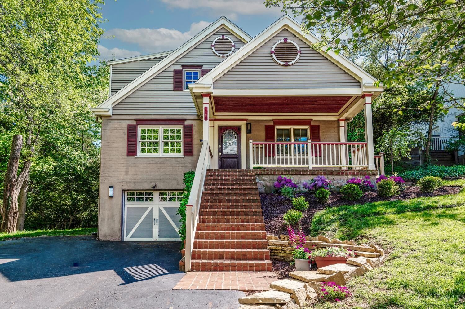 Property Photo: 3507 Aultwoods Lane OH 45208
