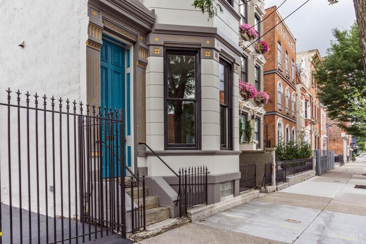 Property Photo:  1420 Elm Street  OH 45202 