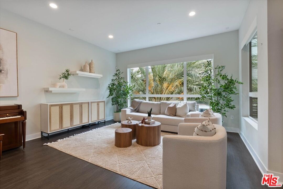 Property Photo:  12763 Shell Pl  CA 90094 