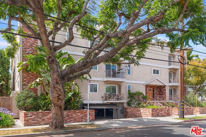 Property Photo: 11337 Nebraska Ave CA 90025