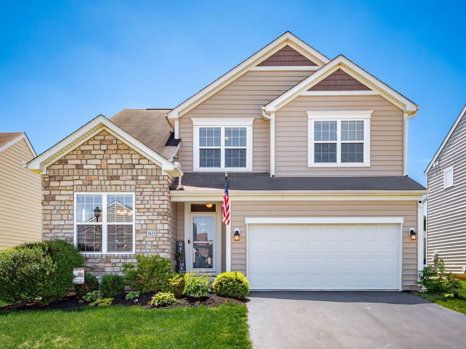 Property Photo:  5615 Lanterns Way  OH 43146 