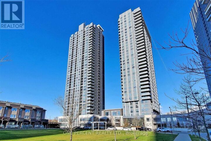 Property Photo: 275 Village Green Square 2915 ON M1S 0L8