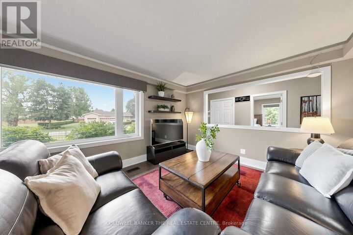 Property Photo:  35 Parkside Drive  ON L9N 1G2 